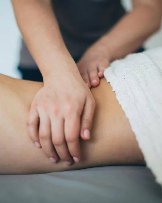 Essential Oil Lymphatic Massage + Seaweed Body Wrap Treatment Experience – 80 minutes